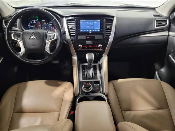MITSUBISHI PAJERO SPORT 2.4 16V MIVEC TURBO DIESEL HPE AWD AUTOMÁTICO